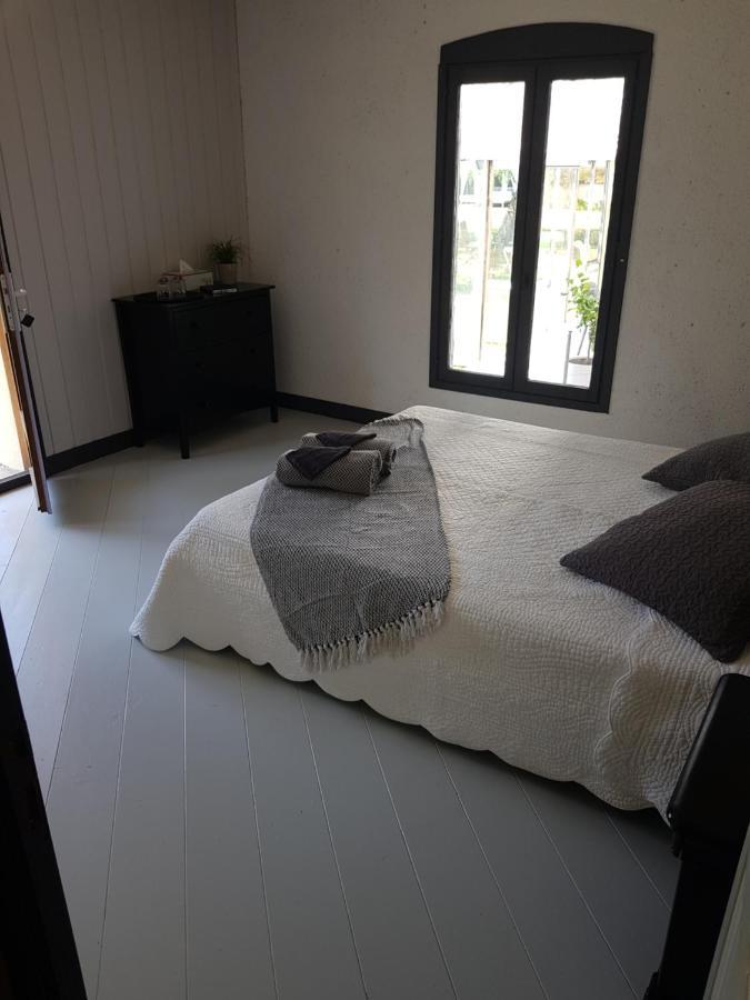 Bed and Breakfast Domaine De Baise Feugarolles Экстерьер фото